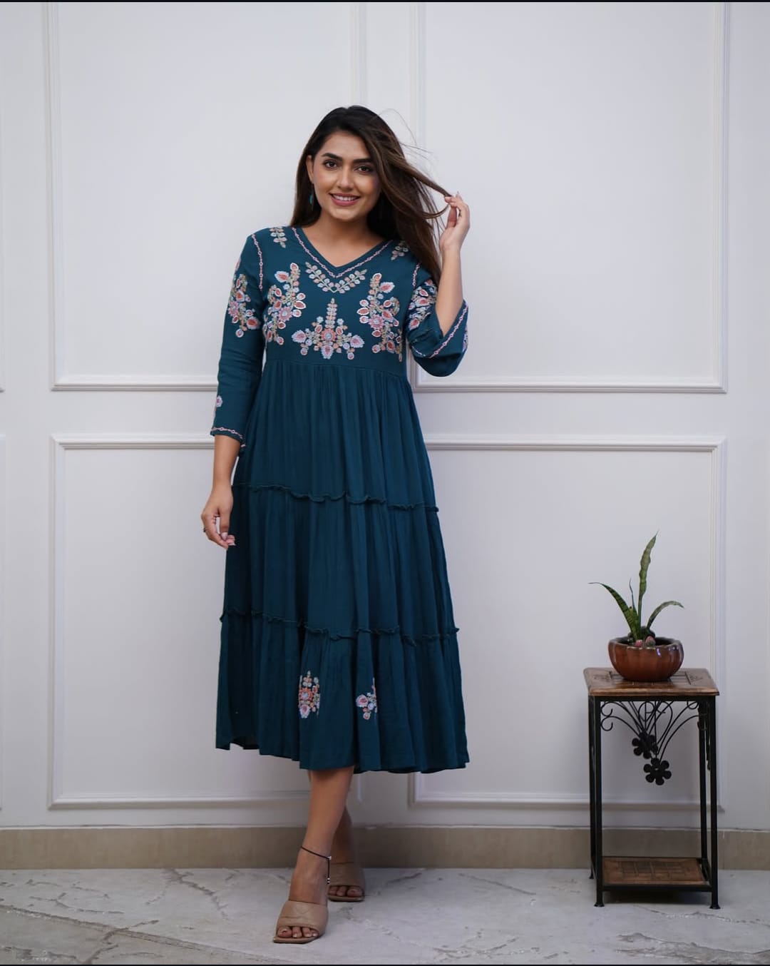 stylish Embroidery work slavees set perfect for your wardrobe βΊοΈ π«Άπ»(WACD81)