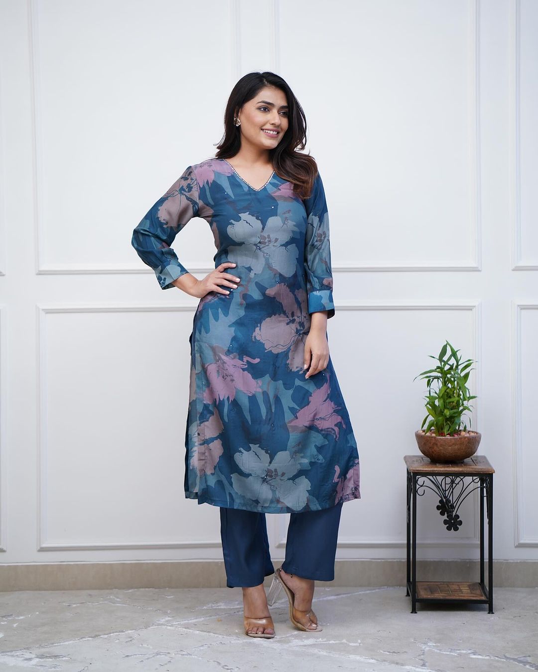 Enjoy New Floral Kurta Pant set with amazing lace Work ❤️ (WACD02)
