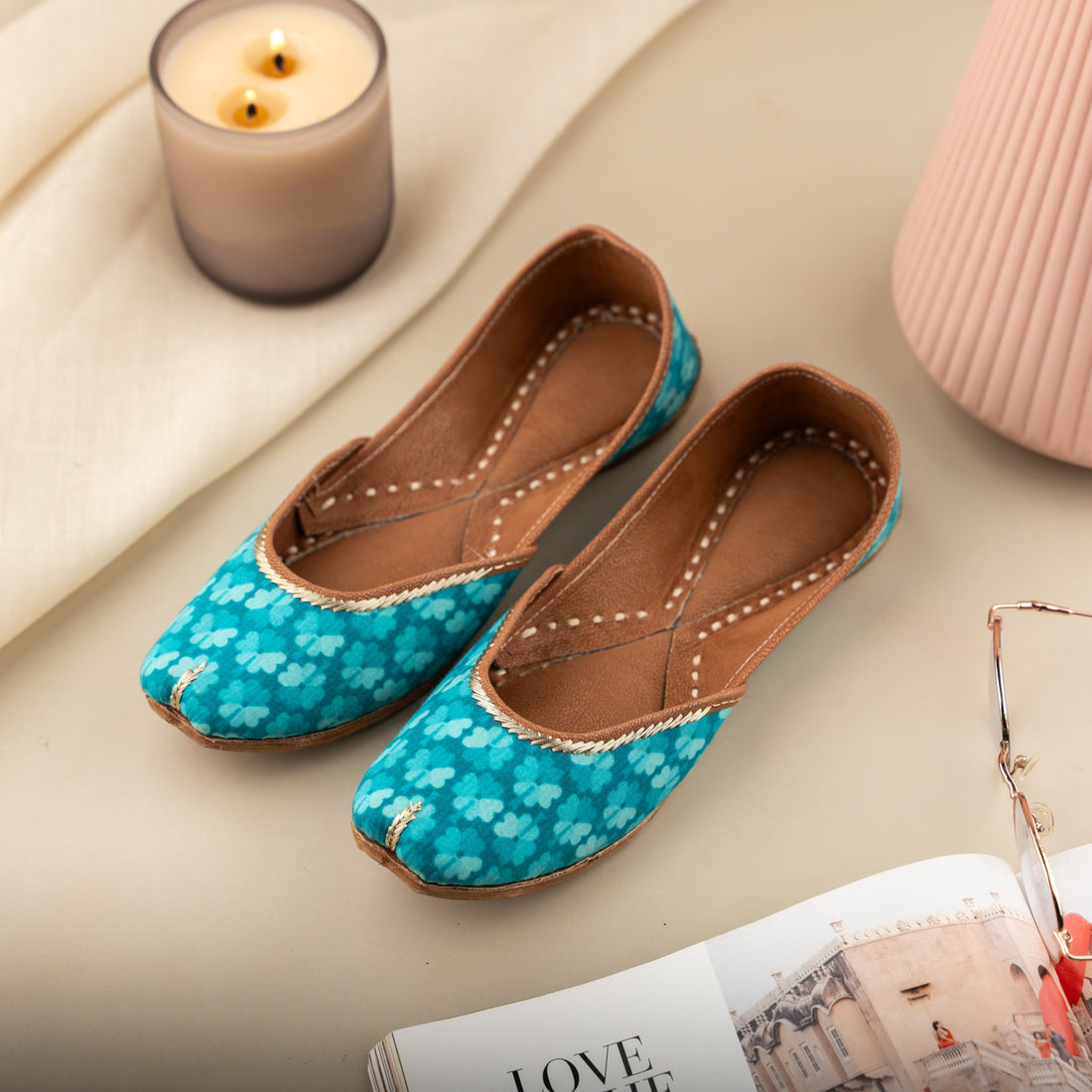 Blue Floral Jutti