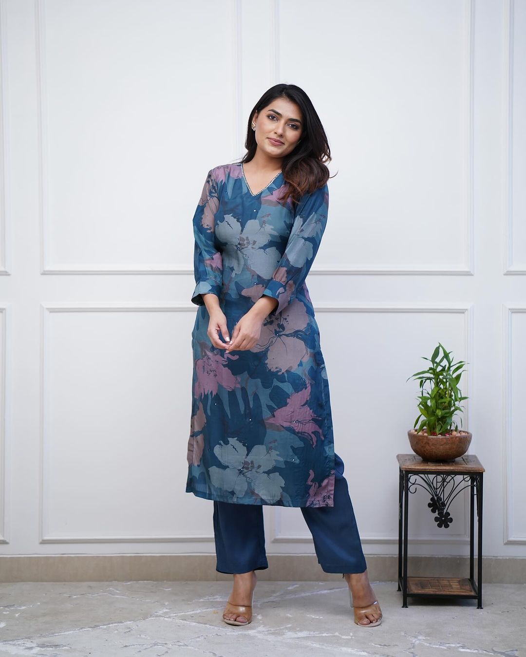 Enjoy New Floral Kurta Pant set with amazing lace Work ❤️ (WACD02)