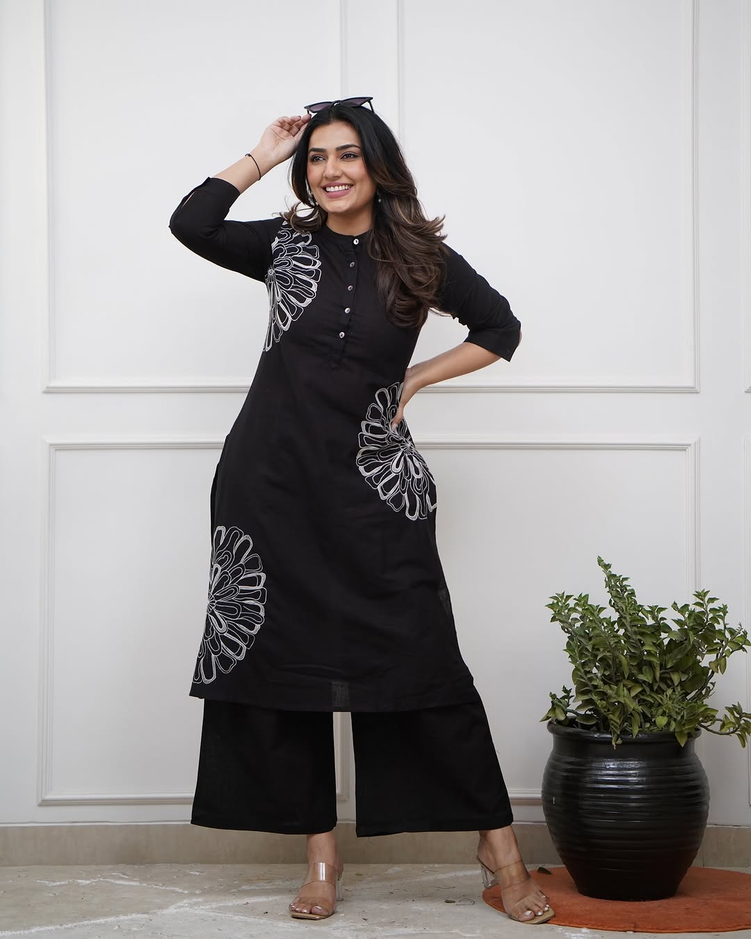 Look straight out of a dreamy movie set as &you turn around and walk in this elegant flaired suit (WACD92)