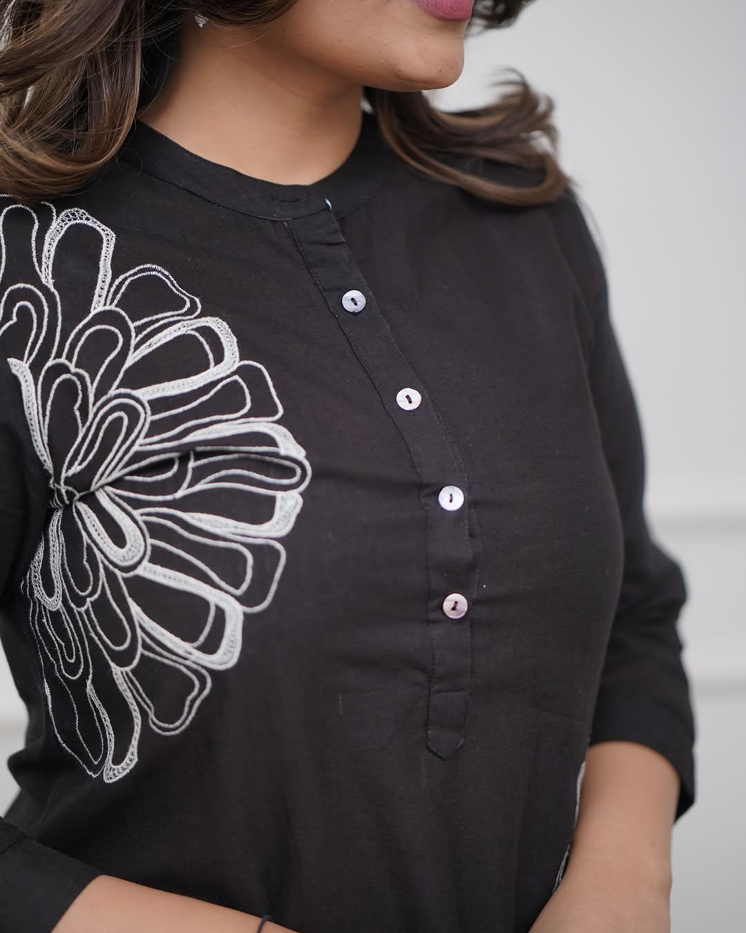 Look straight out of a dreamy movie set as &you turn around and walk in this elegant flaired suit (WACD92)