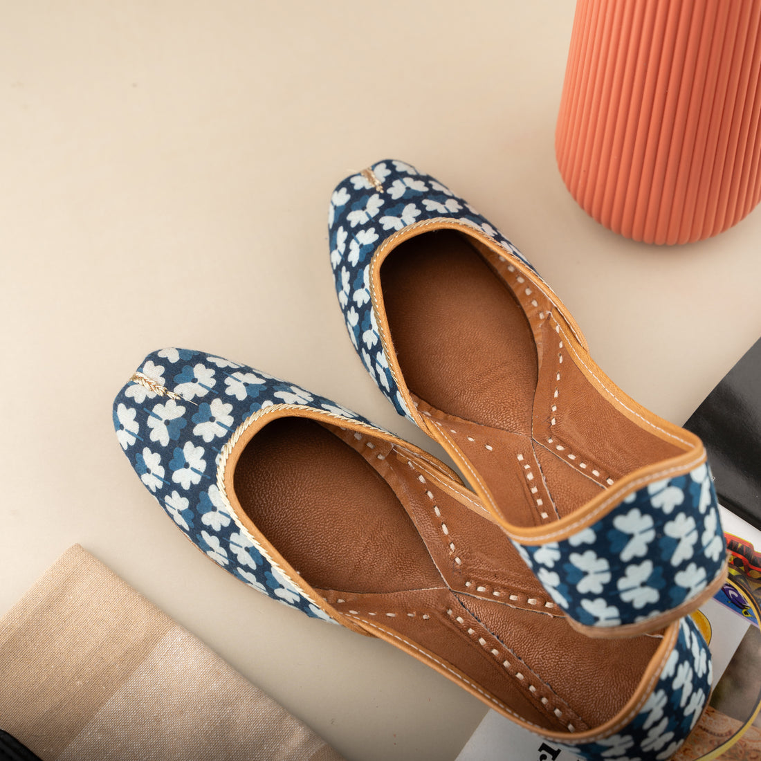Blue Floral Jutti