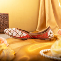 Pink White Crown Jutti