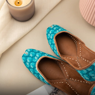 Blue Floral Jutti