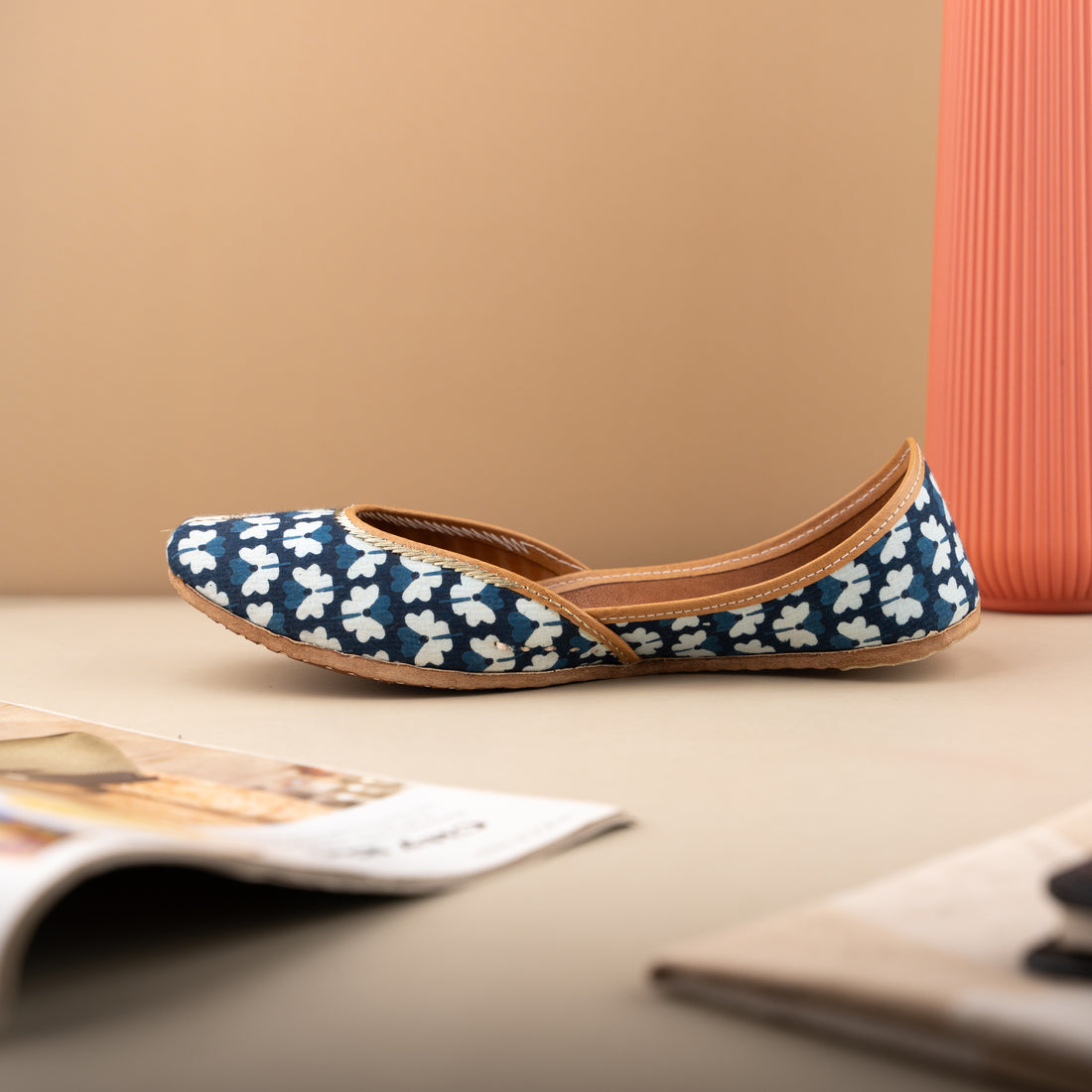 Blue Floral Jutti