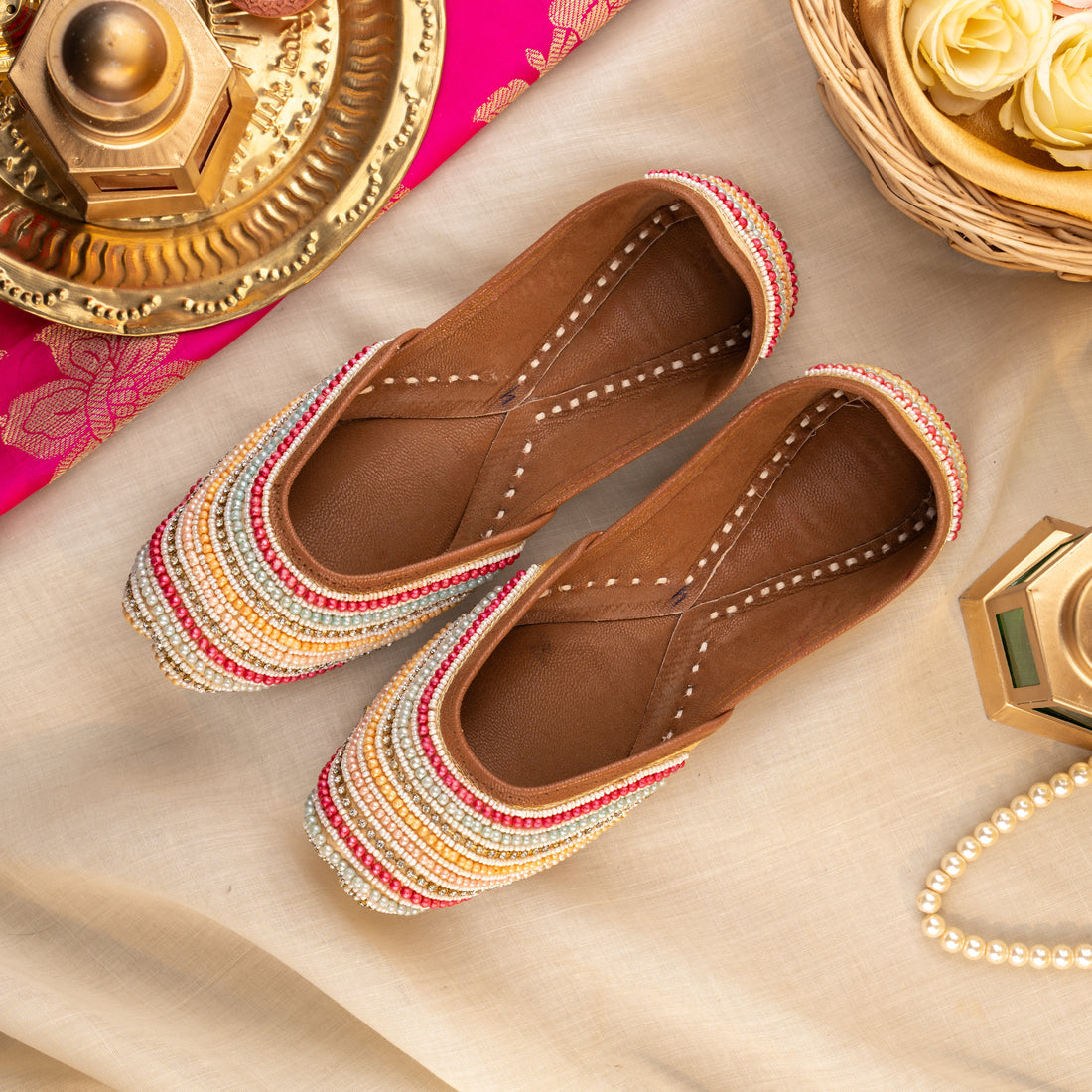 Multicolour Beeds Jutti
