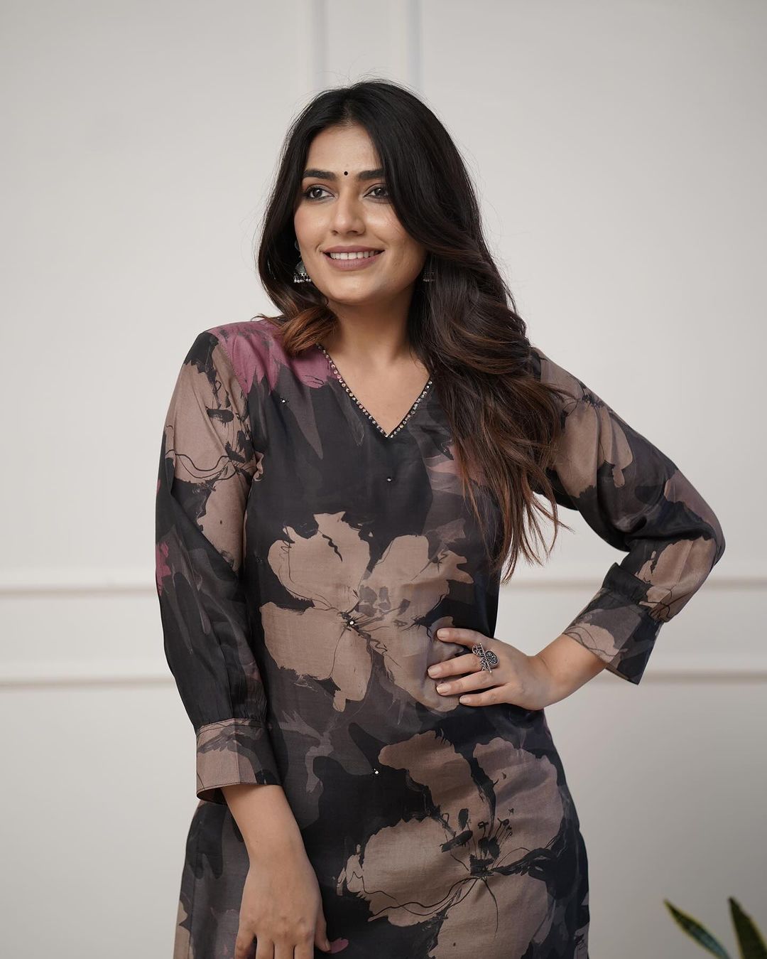 Enjoy New Floral Kurta Pant set with amazing lace Work ❤️ (WACD01)