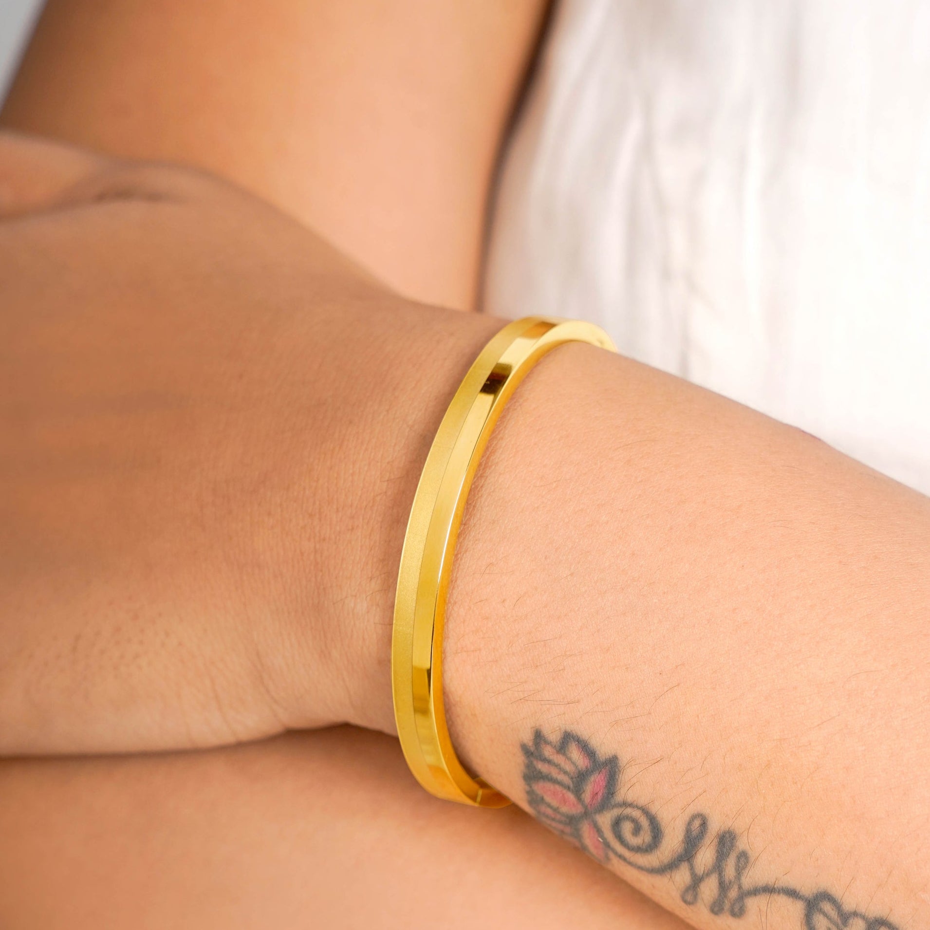 Benjomia Women's Bracelet